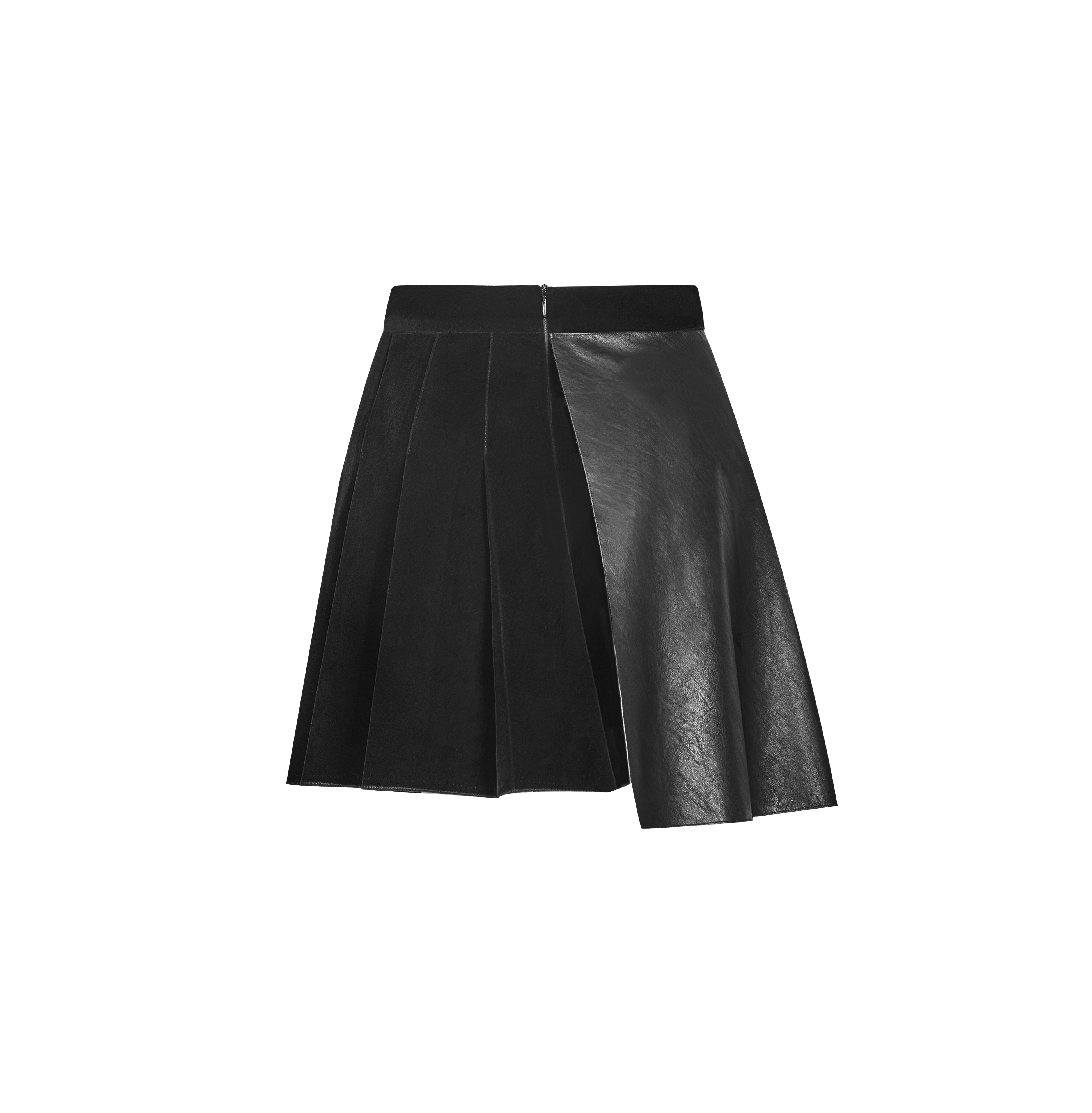 OPQ-433DQF black Pleated Stitching Half Skirt