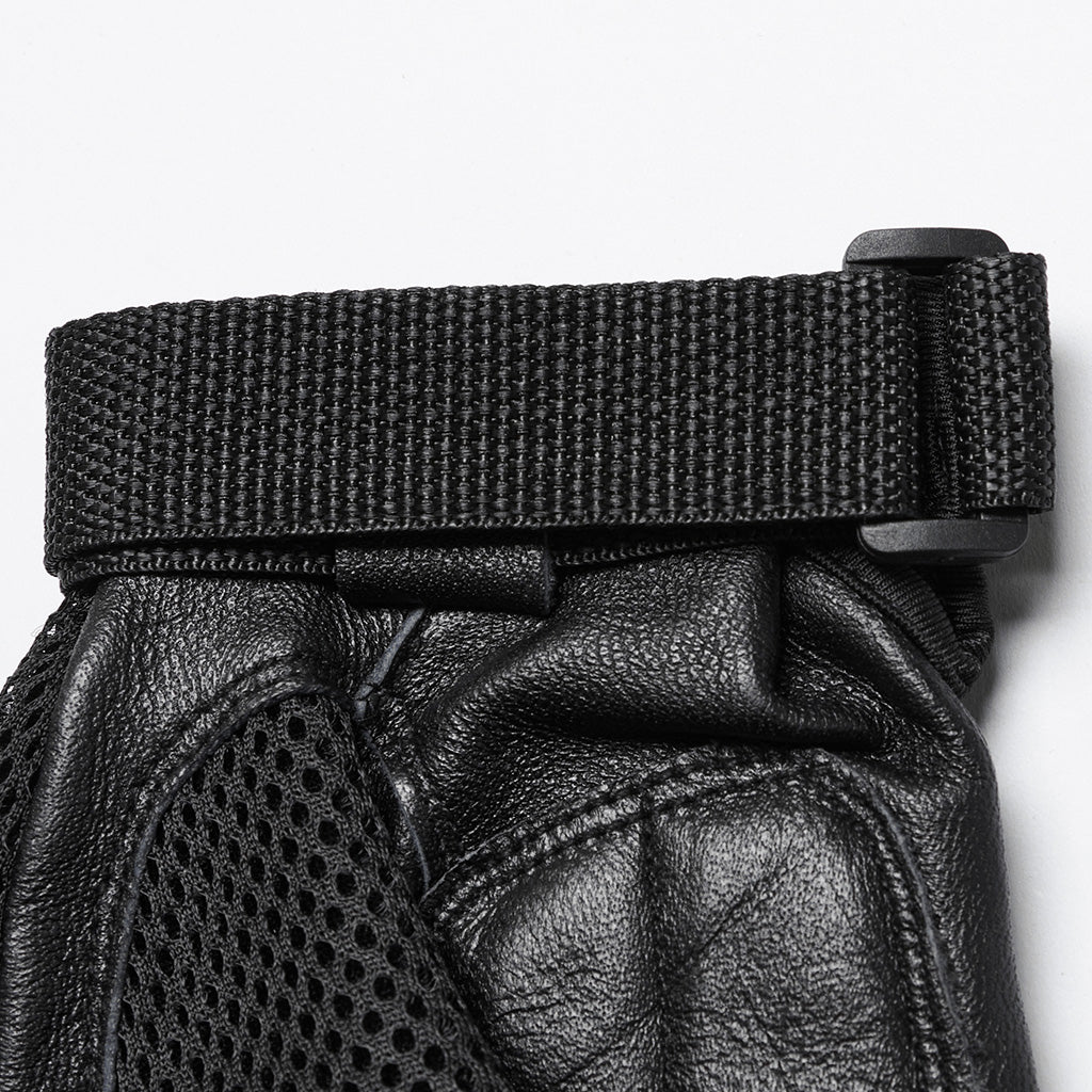 WS-698SSM Rivet Studded Cyberpunk Tactical Fingerless Gloves?-??Punk Rave Clothing