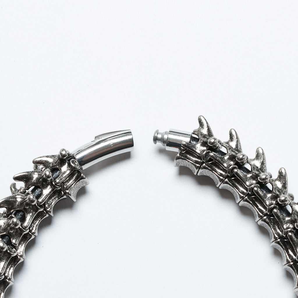 WS-719LHM Fierce Punk Skeleton Spine Choker Neckalce Statement Accessories?-??Punk Rave Clothing